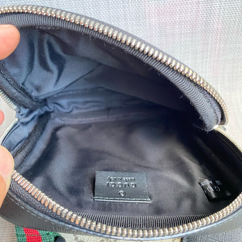 Gucci Black and Cream Belt Bag with Red and Green Strap - Picture 11 of 14